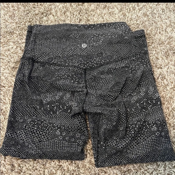 Lululemon 21’ Align Leggings - Picture 3 of 3